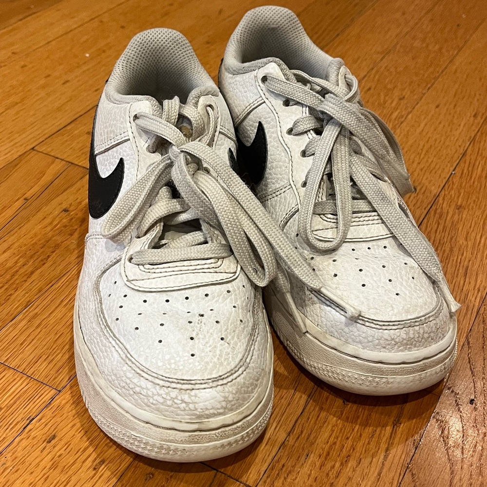 Nike Air Force Kids White and Black Sneakers